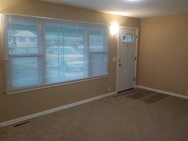 Building Photo - 1333 Fogarty Dr