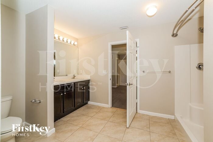 Building Photo - 3611 SW San Benito St