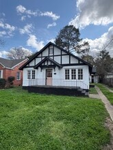 Building Photo - 2310 Yancey Ave