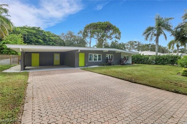 Building Photo - 5150 Sand Dollar Ln