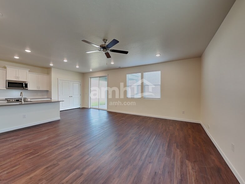 Building Photo - 9507 W Shumard St