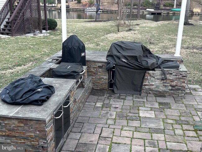 Building Photo - 1206 Eastover Pkwy