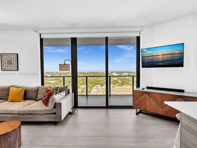 Building Photo - 121 NE 34th St