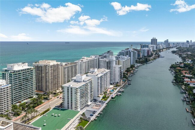 Building Photo - 5757 Collins Ave