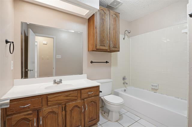 Building Photo - 2219 Lavon Creek Ln