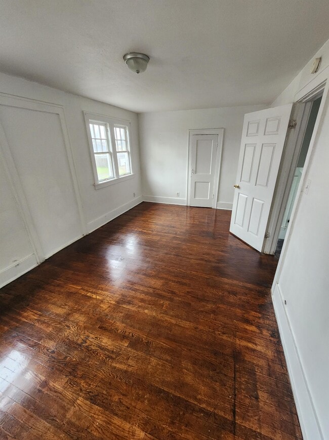 Building Photo - 2530 Bonds Ave