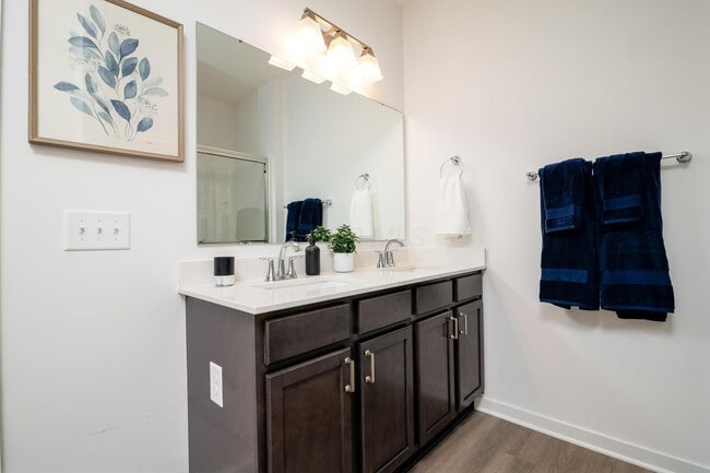 Building Photo - 468 Rochdale Run