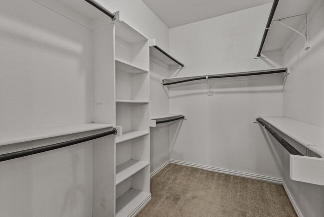 Building Photo - 14020 Sparrow Hill Dr