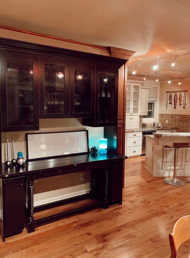 Building Photo - 29 S State St