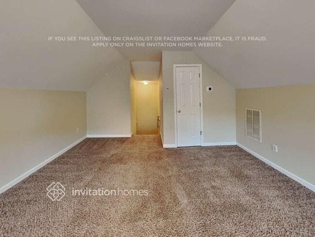 Building Photo - 1215 Chandler Ridge Dr SE