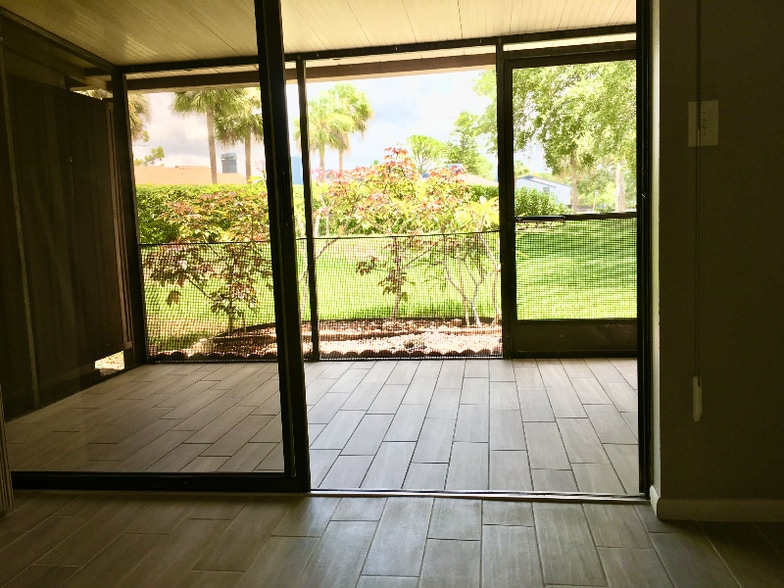 Building Photo - 60 60th St W