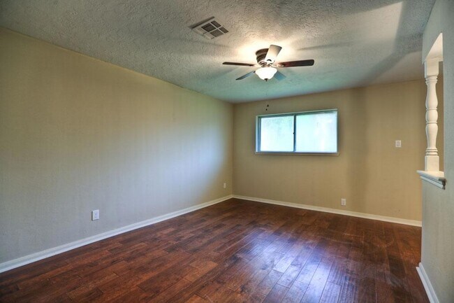 Building Photo - 1138 Cottage Oak Ln