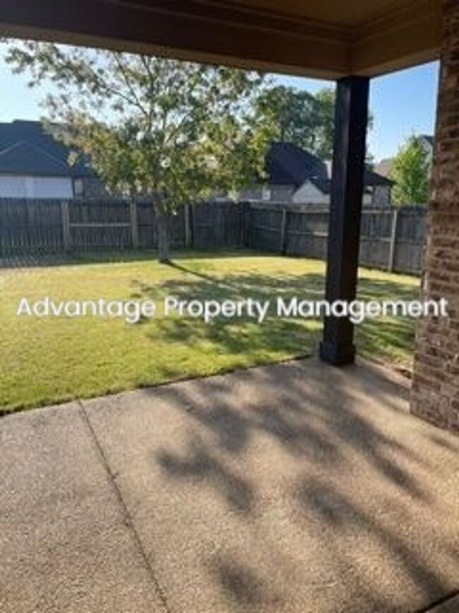 Building Photo - 1474 Sawmill Creek Ln