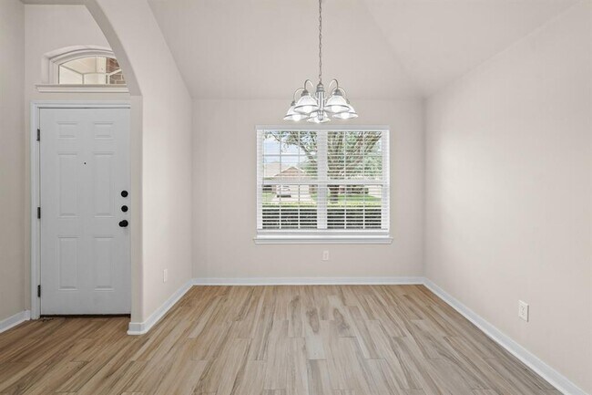 Building Photo - 10918 Barker View Dr