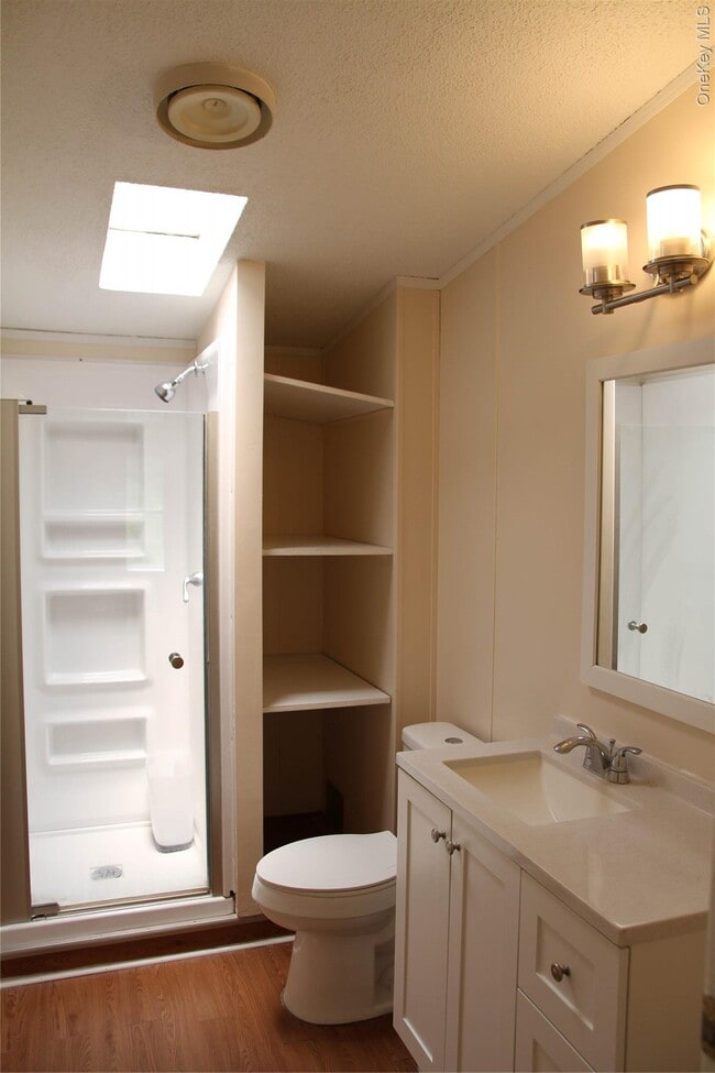 Building Photo - 68 Shinhollow Rd