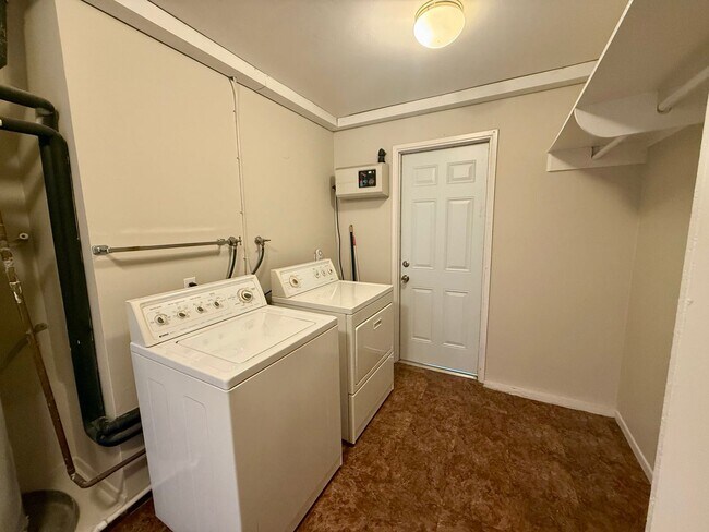 Building Photo - Lake Murray View Home with Expansive Outdoor Living - Available Now!