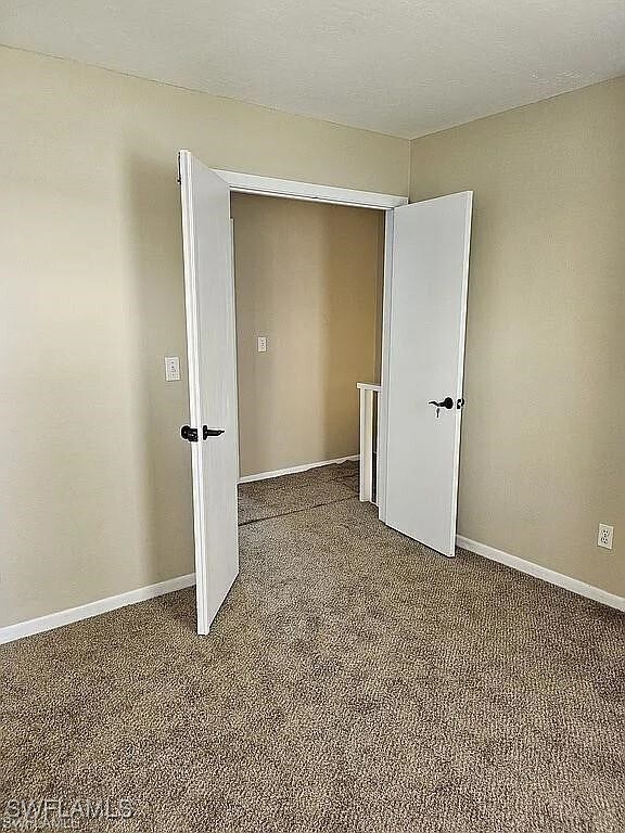 Building Photo - 6123 Lakefront Dr