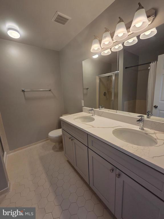 Building Photo - 2220 Cedar Mill Ct