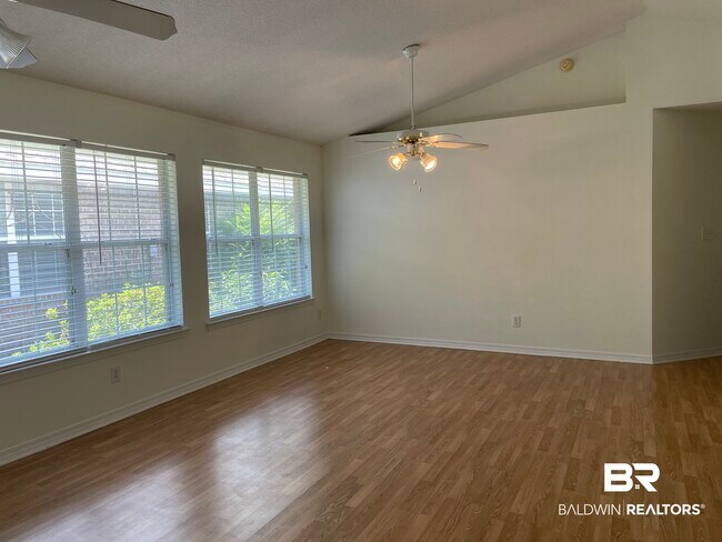 Building Photo - 110 Covey Run Pl