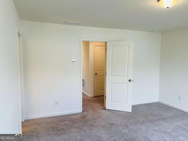 Building Photo - 404 Union Station St