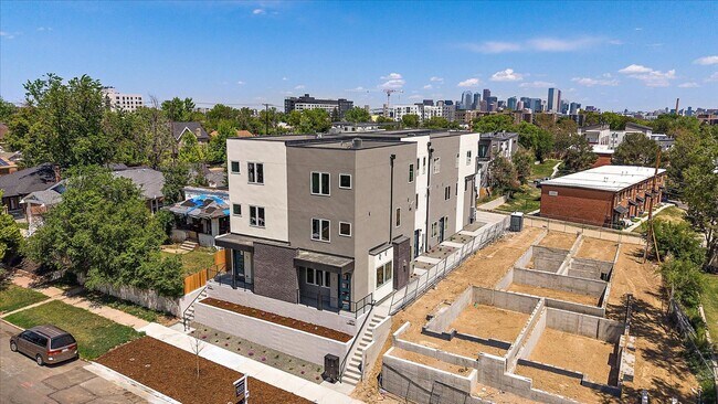 Building Photo - Luxurious New Townhome in South Sloan’s Lake