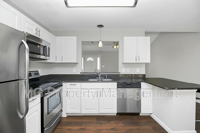 Building Photo - 141 Brookshire Dr