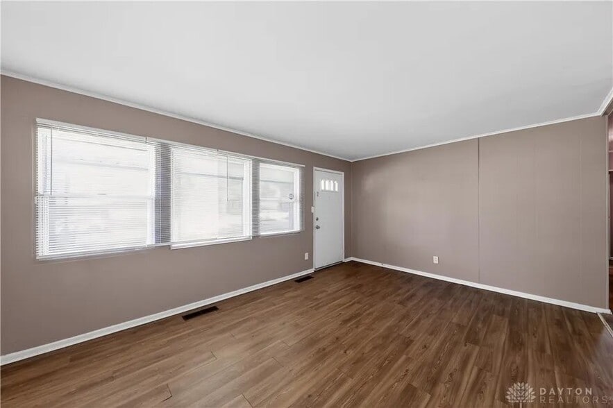 Building Photo - 4176 Mapleleaf Dr