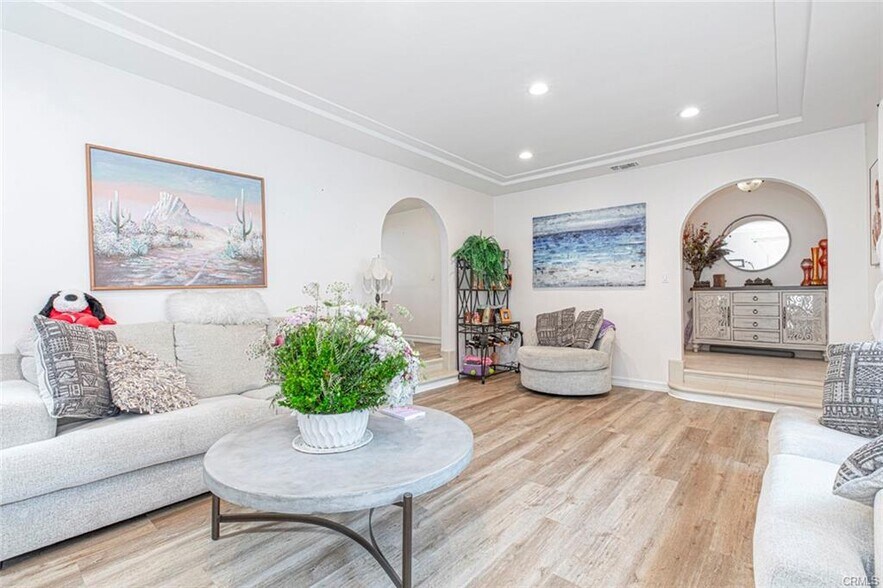 Building Photo - 2313 Hollister Ter