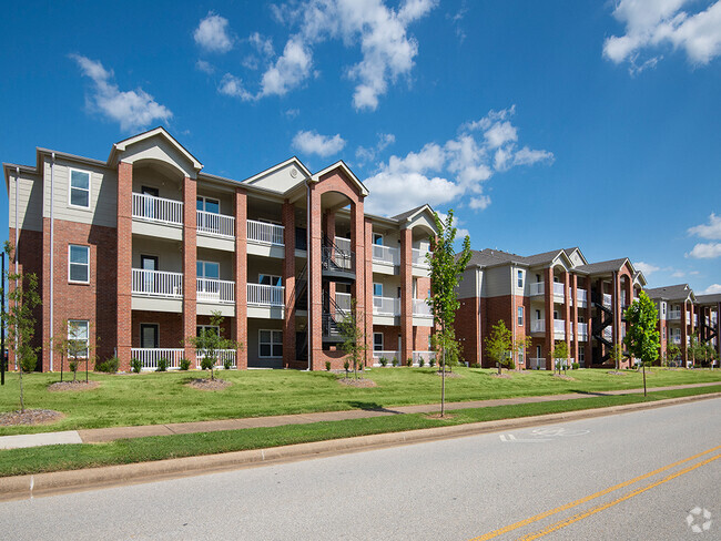 Building Photo - The Greens at Mustang Creek