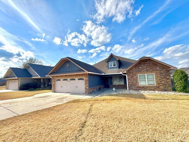 Building Photo - 61 Boulder Dr