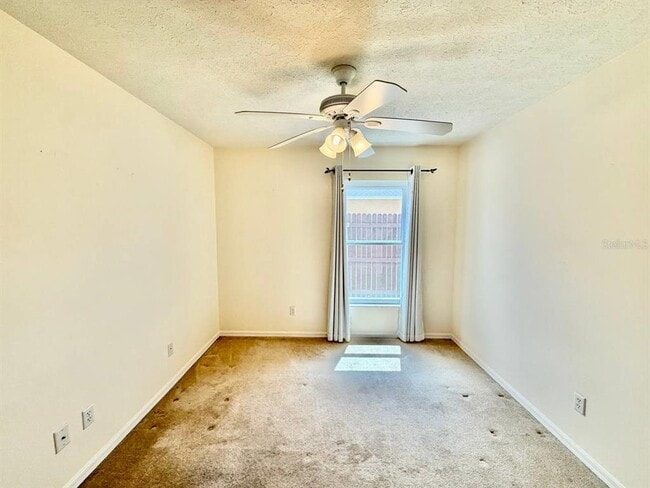 Building Photo - 9815 La Vonda St