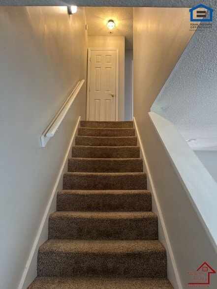 Building Photo - 181 East Ave