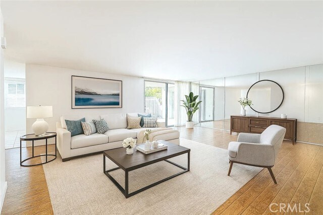 Primary Photo - 5301 Balboa Blvd