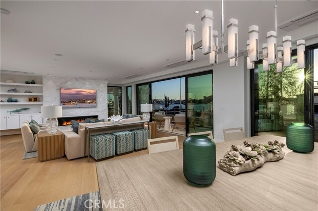 Building Photo - 130 S Bay Front