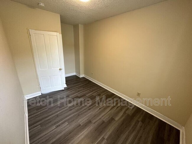 Building Photo - 326 Beaver St