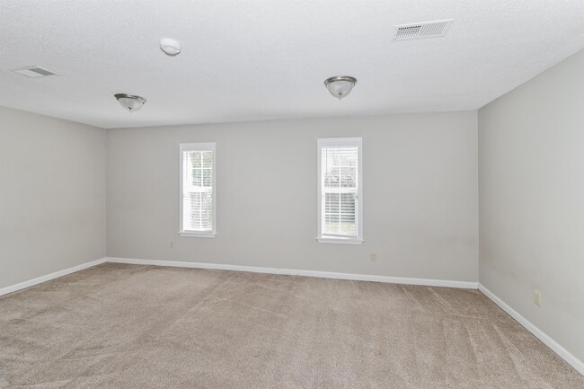 Building Photo - 2692 Country Lawn Cove