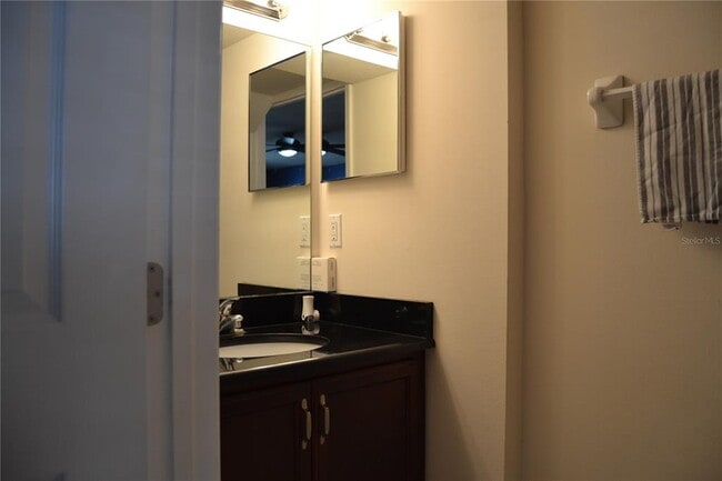 Building Photo - 4687 SW 48th Dr