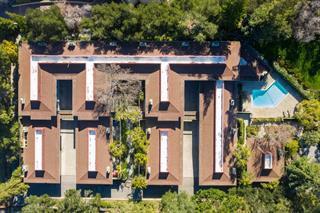 Building Photo - 1070 Mercedes Ave