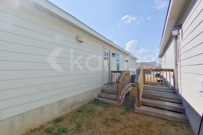 Building Photo - 14318 Calaveras Creek