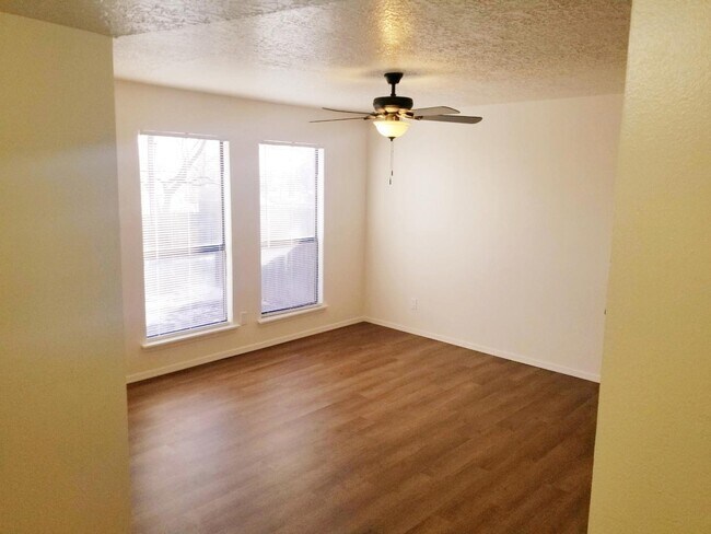 Building Photo - 1715 Siri Dharma Ct