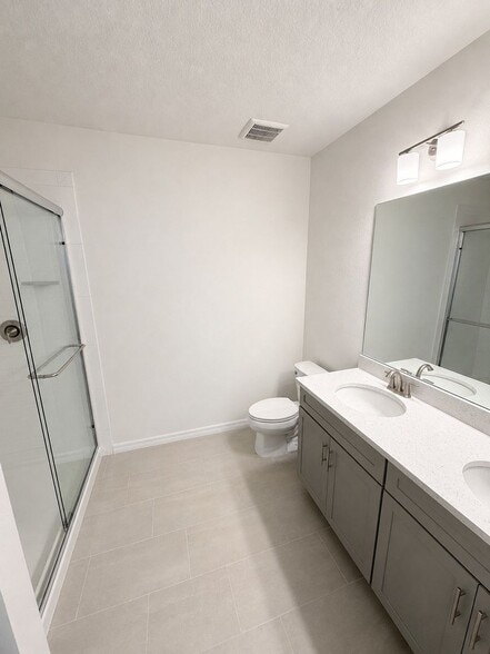 Building Photo - 2294 WASHINGTON PALM CT