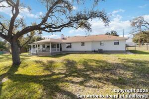 Building Photo - 107 Oak Crest