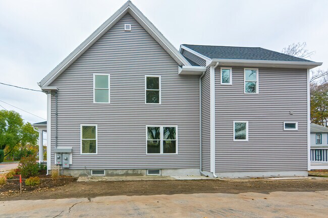 Building Photo - 79 West St