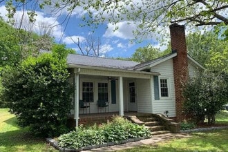 Building Photo - 935 Old Charlotte Rd SW