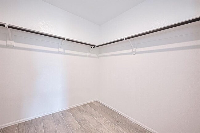 Building Photo - 9603 Fulvetta Briar Ct