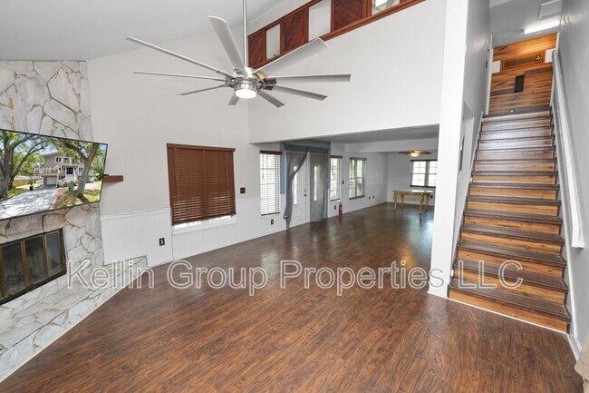 Building Photo - 9934 Peninsular Dr