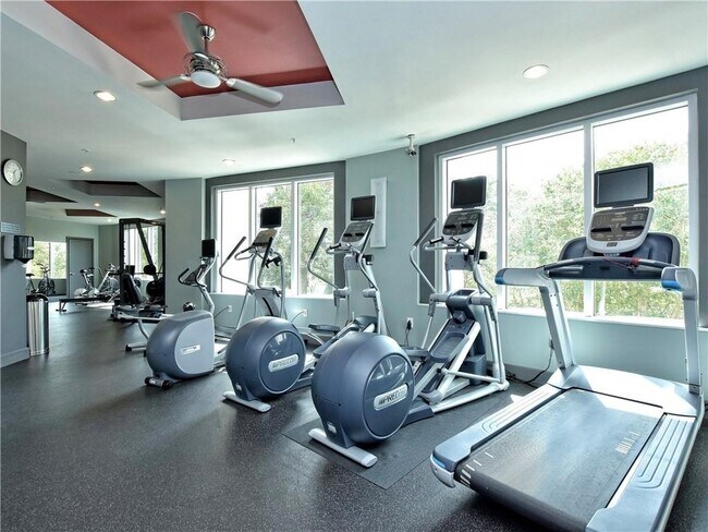 Building Photo - 54 Rainey St