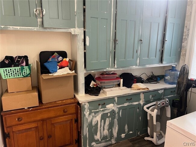 Building Photo - 110 Clinton Pl