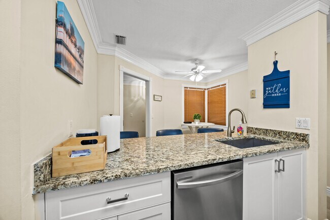 Building Photo - 12196 Sag Harbor Ct