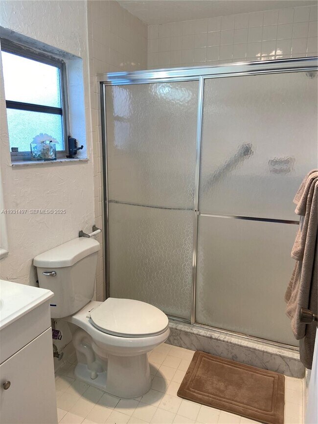 Building Photo - 13283 Pineapple Palm Ct